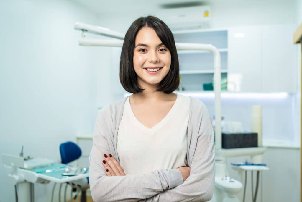 Portrait,Of,Caucasian,Beautiful,Girl,Patient,Standing,Infront,Of,Dental